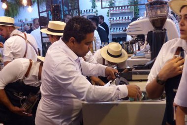 Sao Paulo (SP), Brezilya 06 / 23 / 2023 - Ülkenin en büyük kahve festivali olan Sao Paulo Kahve Festivali bu Cuma günü başladı. Etkinlikte 100 'den fazla sergileyici yer alıyor ve ana kahve dükkanlarından kahve tatma etkinliği düzenleniyor 