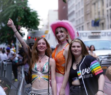 New York City Pride March 2023, 25 Haziran 2023, New York, ABD: New York City Pride March dünyanın en büyük LGBTQ + gururlu geçit törenlerinden biri olarak bilinir, dünyanın çeşitli yerlerinden her yıl milyonlarca katılımcı çeker. 