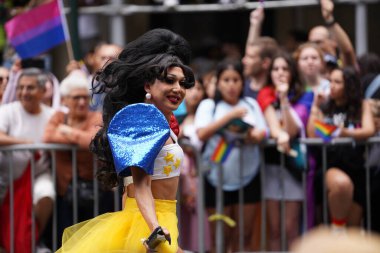 New York City Pride March 2023, 25 Haziran 2023, New York, ABD: New York City Pride March dünyanın en büyük LGBTQ + gururlu geçit törenlerinden biri olarak bilinir, dünyanın çeşitli yerlerinden her yıl milyonlarca katılımcı çeker. 