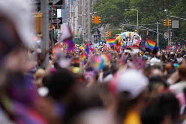 New York City Pride March 2023, 25 Haziran 2023, New York, ABD: New York City Pride March dünyanın en büyük LGBTQ + gururlu geçit törenlerinden biri olarak bilinir, dünyanın çeşitli yerlerinden her yıl milyonlarca katılımcı çeker. 