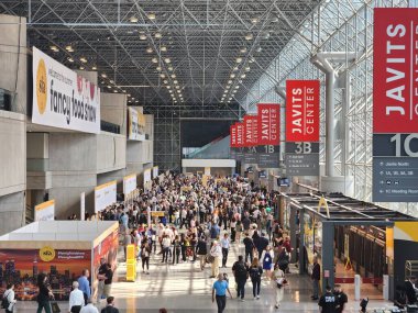 New York 'taki 67. Yaz Süslü Yemek Şovu. 25 Haziran 2023, New York, ABD: 67. Süslü yemek fuarı 25-27 Haziran tarihleri arasında Javits Kongre Merkezi 'nde gerçekleşti. ABD 'deki en büyük B2B spesiyal gıda etkinliğidir.