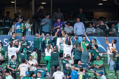 Sao Paulo (SP), Brezilya 06 / 25 / 2023 - Palmeiras ile Botafogo arasındaki maçtan önce eski başkan Jair Bolsonaro, Allianz Parque 'da düzenlenen 2023 Brezilya Şampiyonası' nın 12. turu için geçerli.