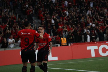 Curitiba (PR), Brezilya 27 / 06 / 2023 - Athletico PR 'dan Vitor Roque, Libertadores 2023' ün grup safhasının 6. turu için geçerli olan Alianza Lima 'ya karşı 2. golünü attı ve kutluyor 