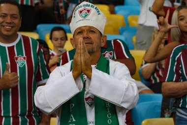 Rio de Janeiro (RJ), Brezilya 06 / 27 / 2023 - Fluminense Sporting Cristal ile grup aşamaları için geçerli olan maç taraftarları. Grup D, Amerika Libertadores 2023 'ün 6. raundunda Mario Filho Stadyumu' nda düzenlendi.