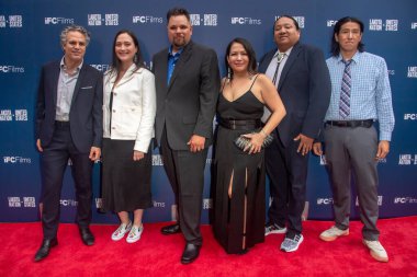 Lakota Milleti, New York Prömiyeri 'ne karşı. 26 Haziran 2023, New York, New York, ABD: (L-R) Mark Ruffalo, Lily Gladstone, Jesse Short Bull, Sarah Eagle Heart, Kevin Killer ve konuk konuk Lakota Milleti - ABD