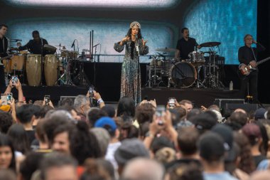 (Marisa Monte Central Park 'ta gösteri yapıyor. 2 Temmuz 2023, New York, New York, ABD: Marisa Monte, Brezilya Yaz Festivali 'nin açılış gecesinde Central Park' taki SummerStage 'da 2 Temmuz 2023' te sahne aldı..  