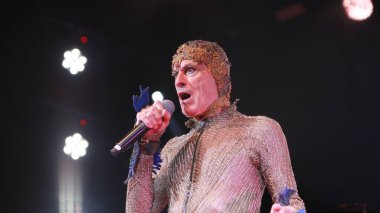 Rio de Janeiro (RJ), Brezilya - 7 / 1 / 2023 - SHOW / NEY MATOGROSSO / VIVO RIO / RJ - 81 yaşında, Ney asla durmaz. Bir kez daha, yeni proje sahnede başlayacak ve ancak daha sonra başka formatlar kazanacak. 