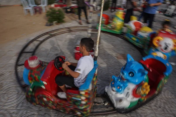 Int Παιδιά Στη Γάζα Απολαμβάνουν Τις Διακοπές Του Eid Adha — Φωτογραφία Αρχείου