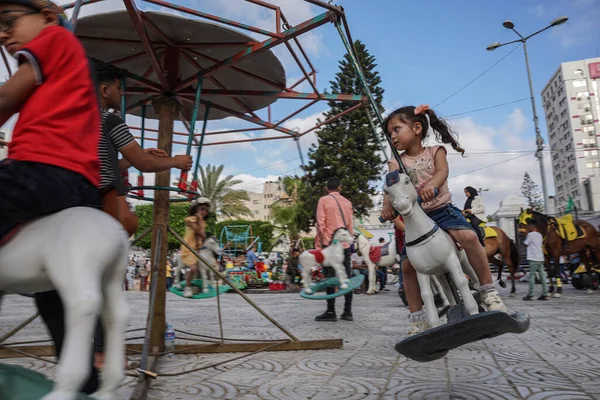 Int Παιδιά Στη Γάζα Απολαμβάνουν Τις Διακοπές Του Eid Adha — Φωτογραφία Αρχείου