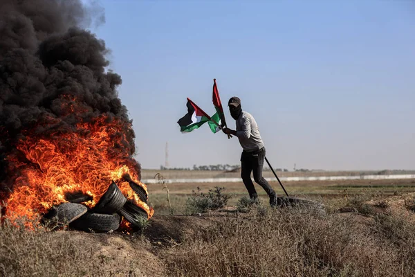Der Ostgrenze Des Gazastreifens Zündeten Palästinensische Jugendliche Gummireifen Juli 2023 — Stockfoto