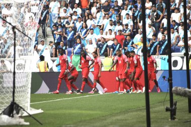 (Concacaf Gold Cup: Guadalupe, Guatemala 'ya karşı. 4 Temmuz 2023, Harrison, New Jersey: Gravillon, Guadalupe 'nin Red Bull Arena' da Guatemala 'ya karşı oynadığı futbol maçında ilk golünü attı.
