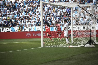 (Concacaf Gold Cup: Guadalupe, Guatemala 'ya karşı. 4 Temmuz 2023, Harrison, New Jersey: Gravillon, Guadalupe 'nin Red Bull Arena' da Guatemala 'ya karşı oynadığı futbol maçında ilk golünü attı.