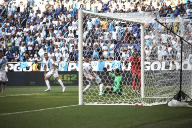 (Concacaf Gold Cup: Guadalupe, Guatemala 'ya karşı. 4 Temmuz 2023, Harrison, New Jersey: Gravillon, Guadalupe 'nin Red Bull Arena' da Guatemala 'ya karşı oynadığı futbol maçında ilk golünü attı.