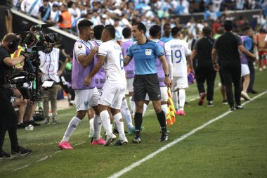 Concacaf Gold Cup: Guadeloupe, Guatemala 'ya karşı. 4 Temmuz 2023 'te, Harrison, New Jersey, ABD: Guatemala' dan Carlos Mejia, Red Bull Arena 'da Guadeloupe' a karşı oynanan futbol maçında, Concacaf Gold Cup 'ın 3. raundunda galibiyet golünü attı.