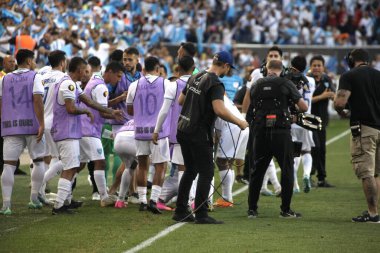 Concacaf Gold Cup: Guadeloupe, Guatemala 'ya karşı. 4 Temmuz 2023 'te, Harrison, New Jersey, ABD: Guatemala' dan Carlos Mejia, Red Bull Arena 'da Guadeloupe' a karşı oynanan futbol maçında, Concacaf Gold Cup 'ın 3. raundunda galibiyet golünü attı.