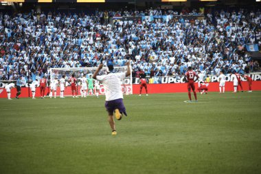 (Concacaf Gold Cup: Guadalupe, Guatemala 'ya karşı. 4 Temmuz 2023, Harrison, New Jersey, ABD: Ange-Freddy Plumain Guadalupe 'nin Guatemala' ya karşı oynadığı futbol maçında Concacaf Gold Cup 'ın 3. raundunda geçerli olan ikinci golünü attı.