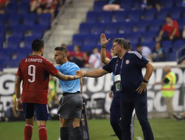 (SPO) Concacaf Gold Cup: Kosta Rika Martinik 'e karşı. 4 Temmuz 2023, Harison, New Jersey, ABD: Kosta Rika 'dan Diego Campos, Red Bull Arena' da oynanan Concacaf Gold Cup 'ın 3. turu için Martinique' e karşı oynadığı futbol maçında golünü kutluyor.