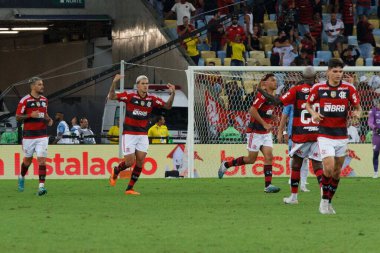 Rio de Janeiro (RJ), 07 / 05 / 2023 - COPA DO BRASIL / FLAMENGO / ATHLETICO PARANAENSE / RJ - Pedro do Flamengo golünü atıyor ve Flamengo ve Athletico Paranaense arasındaki maçı Copa do Brasil 2023 çeyrek finalleri için geçerli kılıyor