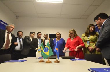 Natal (RN), 07 / 06 / 2023 - PreSIDENT / CAIXA / HOUSING / RN - Caixa Economica Federal Rita Serrano Başkanı, RN 'de konut inşaatının devam ettiğini duyurdu ve Ribeira ajansının belediyeleri ve devleti kabul etmek için bir oda açtı.. 