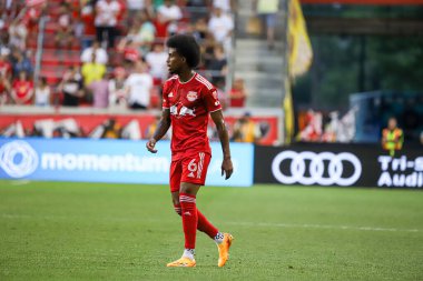 (SPO) 2023 MLS Normal Sezonu: New England Devrimi 'ne karşı New York Red Bulls. 8 Temmuz 2023. Harrison, New Jersey, ABD: Red Bull Arena 'da düzenlenen Ulusal Futbol Ligi (MLS) Doğu Konferansı için geçerli olan New England Devrimi ile New York Red Bulls arasındaki futbol maçı