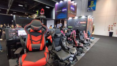 SAO PAULO, Brezilya - 07 / 10 / 2023 - ELETROLAR / SHOW / FAIRS / ELECTRONICS - Bu hafta, elektronik, ev aletleri, cep telefonları, bilişim ve UD bölümlerinin en önemli iş fuarı olan Eletrolar Show 10 Temmuz 'dan itibaren gerçekleşti  