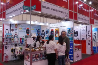 SAO PAULO, Brezilya - 07 / 10 / 2023 - ELETROLAR / SHOW / FAIRS / ELECTRONICS - Bu hafta, elektronik, ev aletleri, cep telefonları, bilişim ve UD bölümlerinin en önemli iş fuarı olan Eletrolar Show 10 Temmuz 'dan itibaren gerçekleşti  