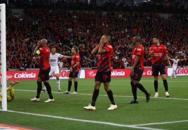 CURITIBA (PR), Brazil - 07 / 12 / 2023 - FOOTBALL / COPA DO BRASIL 2023 / ATHLETICO PR / FLAMENGO - Flamengo 'ya karşı Athletico PR, Copa do Brasil 2023 çeyrek finalinin ikinci ayağı, bu Çarşamba gecesi Ligga Arena' da oynanacak. 