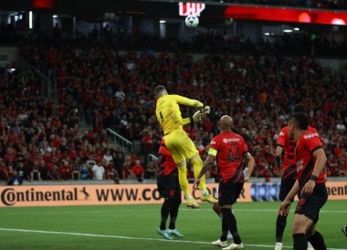 CURITIBA (PR), Brazil - 07 / 12 / 2023 - FOOTBALL / COPA DO BRASIL 2023 / ATHLETICO PR / FLAMENGO - Flamengo 'ya karşı Athletico PR, Copa do Brasil 2023 çeyrek finalinin ikinci ayağı, bu Çarşamba gecesi Ligga Arena' da oynanacak. 
