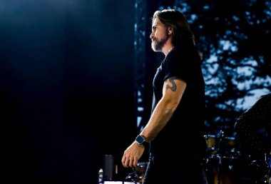 (Juanes Summerstage Show Central Park 'taki aşırı kalabalık yüzünden iptal edildi. 12 Temmuz 2023, New York, ABD: Kolombiyalı ünlü şarkıcı Juanes, New York 'taki Rumsey Playfield' daki aşırı kalabalık nedeniyle Summerstage Show 'un iptal edilmesini bekliyordu.