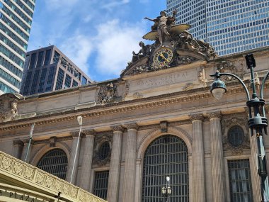 New York (ABD) - 07 / 13 / 2023 - MOVEMENT / Every DAY LIFE / CITY / USA - Grand Central Terminal Cephesi - 42.