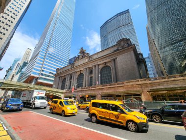 New York (ABD) - 07 / 13 / 2023 - MOVEMENT / Every DAY LIFE / CITY / USA - Grand Central Terminal Cephesi - 42.