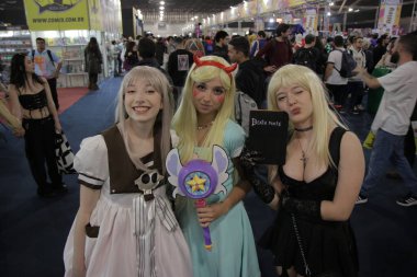 Anime Frinds Hareketi 20 yıl sürdü. 15 Temmuz 2023. Sao Paulo, Brezilya: Anime Dostları Etkinliği sırasındaki hareket, 15 Cumartesi günü Japon kültürünün, ineklerin ve Kostümcülerin yanı sıra ulusal ve uluslararası etkinliklerin hayranlarını bir araya getirdi)