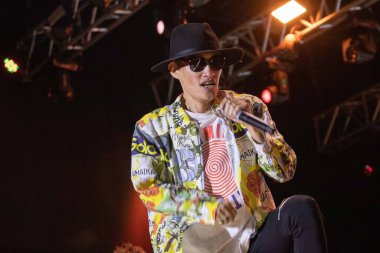 Flow Band Sao Paulo 'da canlı performans sergiliyor. 16 Temmuz 2023, Sao Paulo, Brezilya: Japon grup Flow, Sao Paulo 'nun kuzeyindeki Anime Friends 2023, Neşelenen Arkadaşlar, 16 Temmuz Pazar günü Anhembi sergisinde canlı performans sergiliyor.