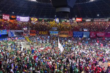 Üniversite öğrencileri UNE politika kararlarını oyluyor. 15 Temmuz 2023, Brasilia, Federal Bölge, Brezilya: Ülkenin dört bir yanından 10.000 'den fazla üniversite öğrencisi, Ulusal Öğrenciler Birliği' nin siyasi kararları hakkında oy kullanmak üzere bir araya geldi.