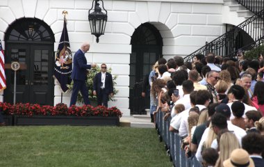 Joe ve Jill Biden Beyaz Saray 'da Kongre Pikniği' ne ev sahipliği yapıyor. 19 Temmuz 2023, Washington DC, Maryland, ABD: ABD Başkanı ve First Lady South Lawn 'daki Beyaz Saray Kongre Pikniğine ev sahipliği yaptılar 