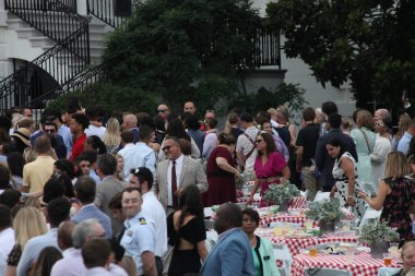 Joe ve Jill Biden Beyaz Saray 'da Kongre Pikniği' ne ev sahipliği yapıyor. 19 Temmuz 2023, Washington DC, Maryland, ABD: ABD Başkanı ve First Lady South Lawn 'daki Beyaz Saray Kongre Pikniğine ev sahipliği yaptılar 