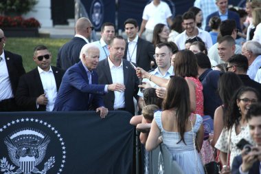 Joe ve Jill Biden Beyaz Saray 'da Kongre Pikniği' ne ev sahipliği yapıyor. 19 Temmuz 2023, Washington DC, Maryland, ABD: ABD Başkanı ve First Lady South Lawn 'daki Beyaz Saray Kongre Pikniğine ev sahipliği yaptılar 