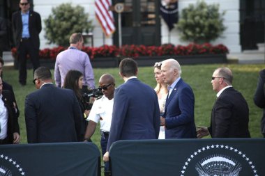 Joe ve Jill Biden Beyaz Saray 'da Kongre Pikniği' ne ev sahipliği yapıyor. 19 Temmuz 2023, Washington DC, Maryland, ABD: ABD Başkanı ve First Lady South Lawn 'daki Beyaz Saray Kongre Pikniğine ev sahipliği yaptılar 