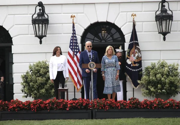 Joe Och Jill Biden Står Värd För Kongressens Picknick Vita — Stockfoto