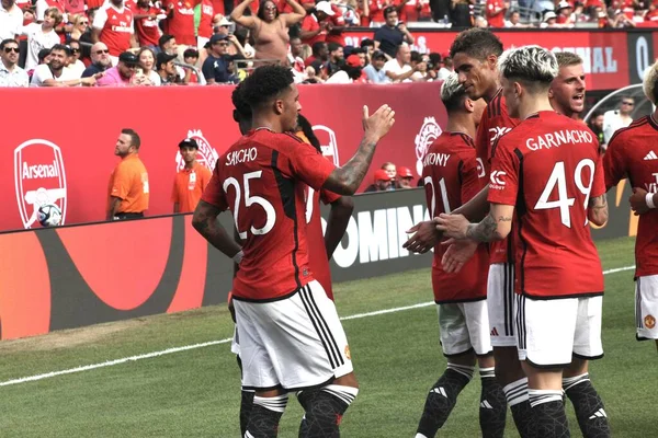 Şampiyonlar Turu: Manchester United Arsenal 'e karşı. 22 Temmuz 2023, East Rutherford, New Jersey, ABD: J. Sancho, Manchester 'ın eski rakibi Manchester United ile MetLife Stadyumu' ndaki Arsenal maçında ikinci golünü attı. 