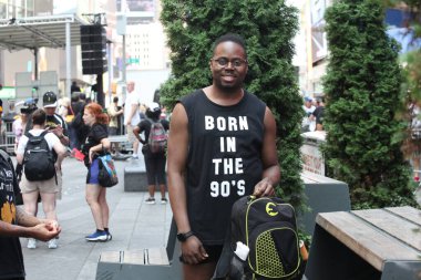 (SAG-AFTRA Times Meydanı 'nda grevde, Star Studded Rallisi. 25 Temmuz 2023, New York, ABD: SAG-AFTRA, grevin başladığı 14 Temmuz 'dan bu yana New York' taki en büyük miting olması beklenen, 25 Temmuz Salı sabahı Times Meydanı 'nda toplu grev düzenledi.