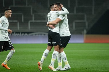 Sao Paulo (SP), Brezilya 07 / 29 / 2023 - Korintliler 'den Maycon, 2023 Brezilya Futbol Şampiyonası' nın 17. turu için geçerli olan Corinthians ve Vasco da Gama arasında oynanan karşılaşmada golünü kutluyor.