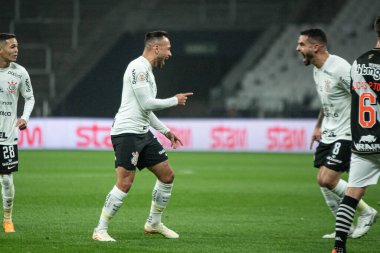 Sao Paulo (SP), Brezilya 07 / 29 / 2023 - Korintliler 'den Maycon, 2023 Brezilya Futbol Şampiyonası' nın 17. turu için geçerli olan Corinthians ve Vasco da Gama arasında oynanan karşılaşmada golünü kutluyor.