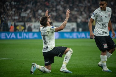 Sao Paulo (SP), Brezilya 08 / 01 / 2023 - Yuri Alberto, Corinthians ve Newell 's Old Boys arasında oynanan ve Copa Sudamericana 2023' ün ilk ayağı için geçerli olan maçta golünü kutluyor 