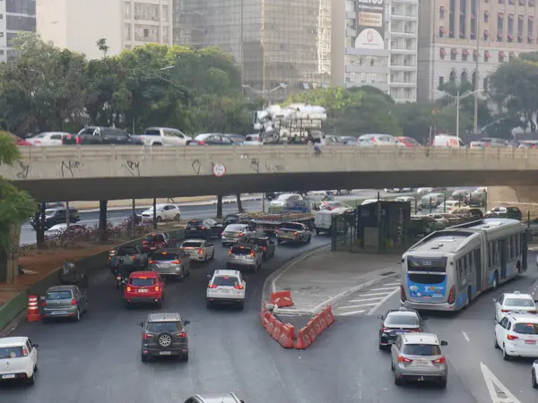 Duży Ruch Pojazdów Sao Paulo Sierpnia 2023 Sao Paulo Brazylia — Zdjęcie stockowe