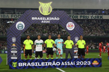 CURITIBA (PR), Brezilya - Coritiba ve Red Bull Bragantino arasındaki maç bu Pazar gecesi Couto Pereira 'da düzenlenen 2023 Brezilya Şampiyonası' nın 18. turu için geçerli.