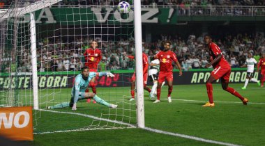 CURITIBA (PR), Brezilya - Coritiba ve Red Bull Bragantino arasındaki maç bu Pazar gecesi Couto Pereira 'da düzenlenen 2023 Brezilya Şampiyonası' nın 18. turu için geçerli.