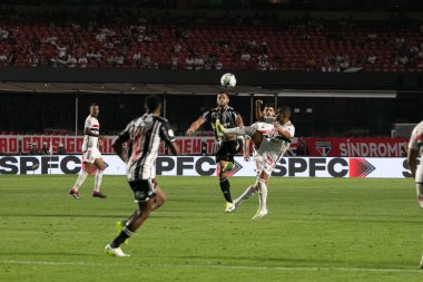 Sao Paulo (SP), Brezilya 08 / 06 / 2023 - Pazar öğleden sonra Cicero Pompei de Toledo Stadyumu, Morumbi 'deki Brezilya Şampiyonası için geçerli olan Sao Paulo ile Atletico Mineiro arasındaki maçta atış