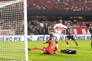 Sao Paulo (SP), Brezilya 08 / 06 / 2023 - Pazar öğleden sonra Cicero Pompei de Toledo Stadyumu, Morumbi 'deki Brezilya Şampiyonası için geçerli olan Sao Paulo ile Atletico Mineiro arasındaki maçta atış