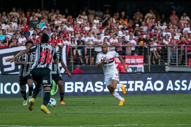 Sao Paulo (SP), Brezilya 08 / 06 / 2023 Player Lucas, bu Pazar öğleden sonra Cicero Pompei de Toledo Stadyumu, Morumbi 'de düzenlenen Brezilya Şampiyonası için geçerli olan Sao Paulo ve Atletico Mineiro arasında oynanan maçta 